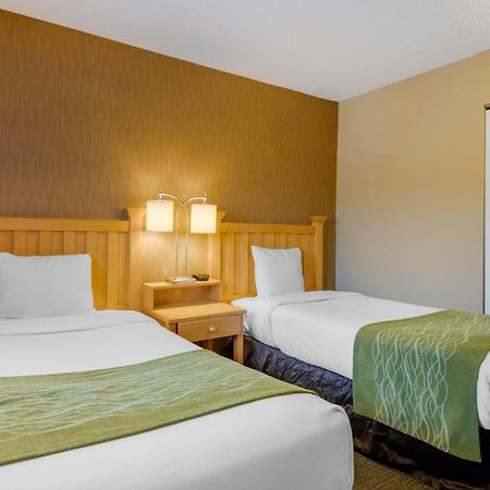 Econo Lodge Inn & Suites Норт Ванкувър Екстериор снимка
