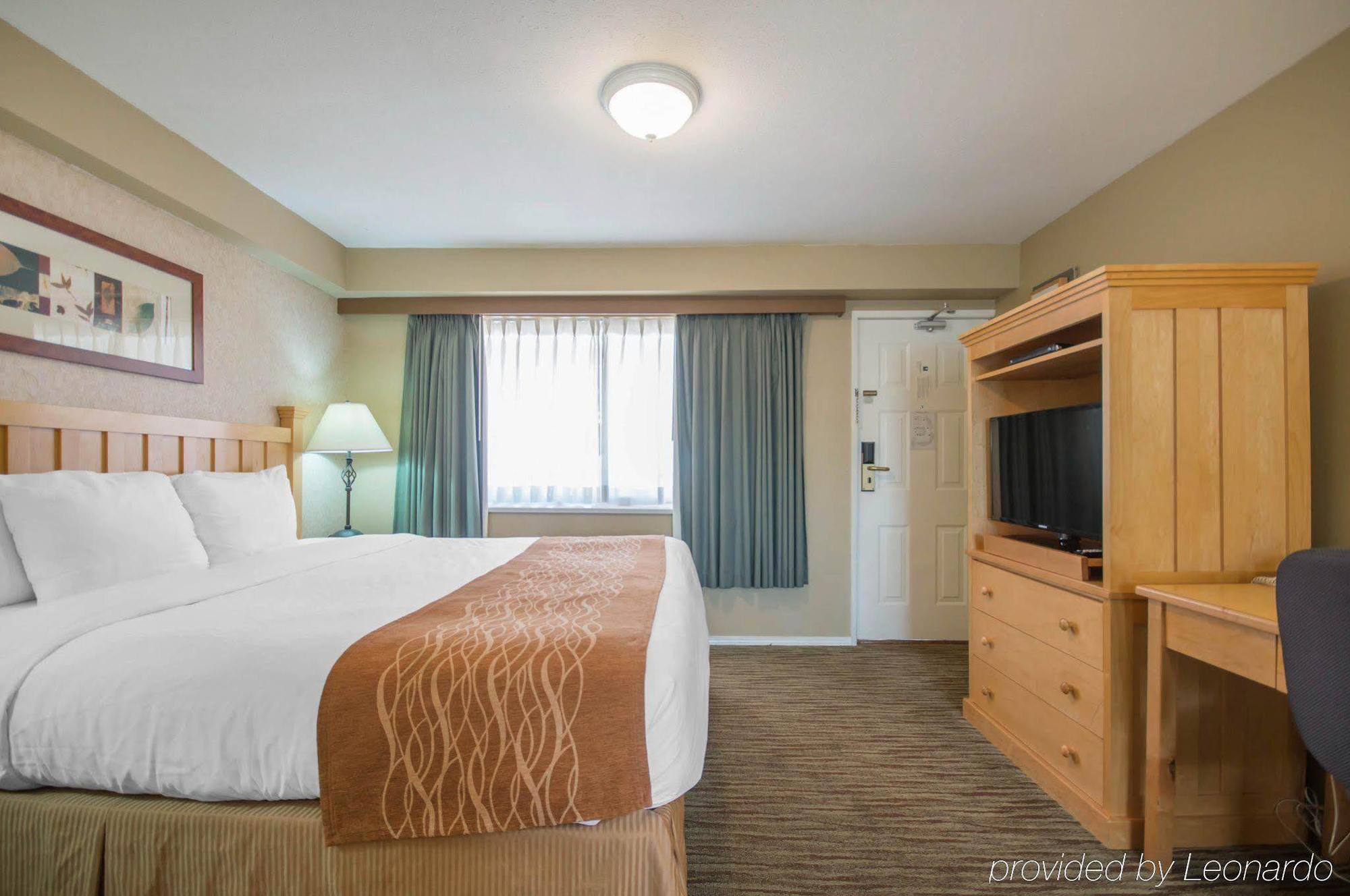 Econo Lodge Inn & Suites Норт Ванкувър Екстериор снимка