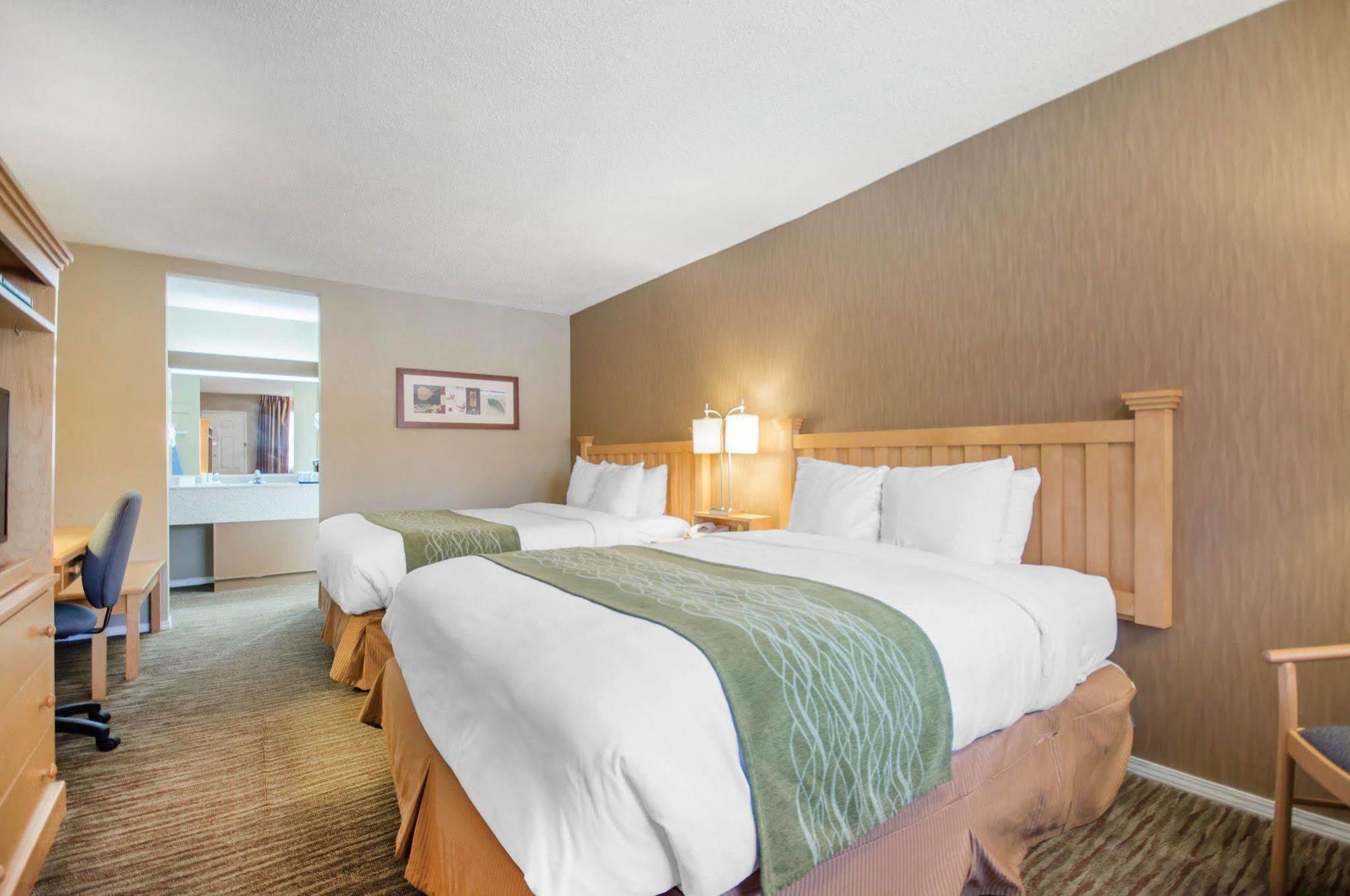 Econo Lodge Inn & Suites Норт Ванкувър Екстериор снимка